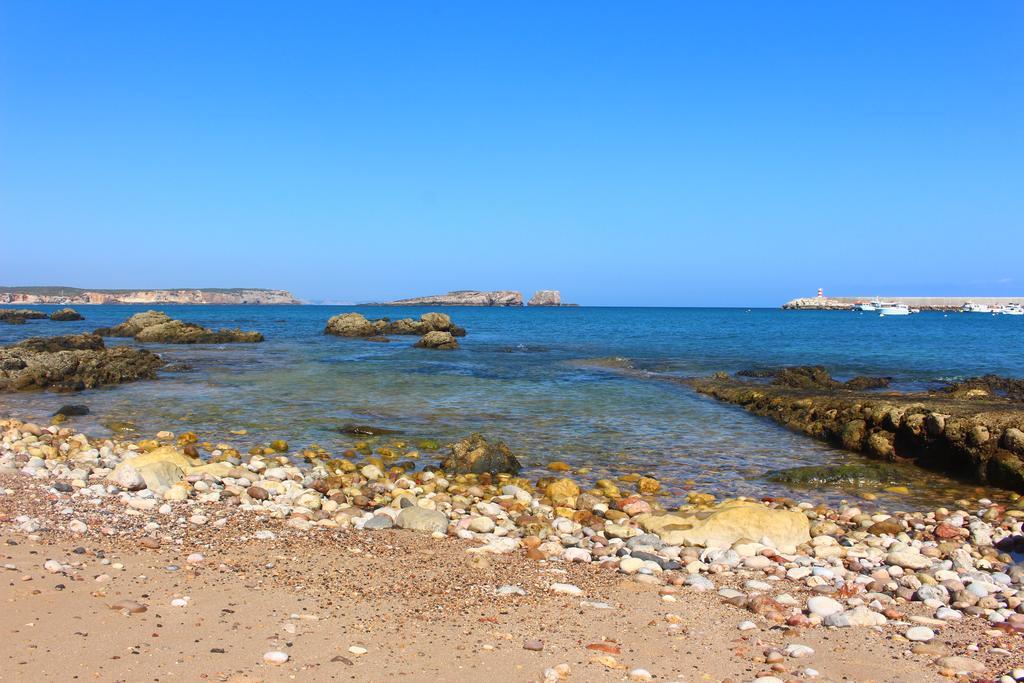 Sagres Sunny Room With Private Bathroom 300M From The Beach Luaran gambar