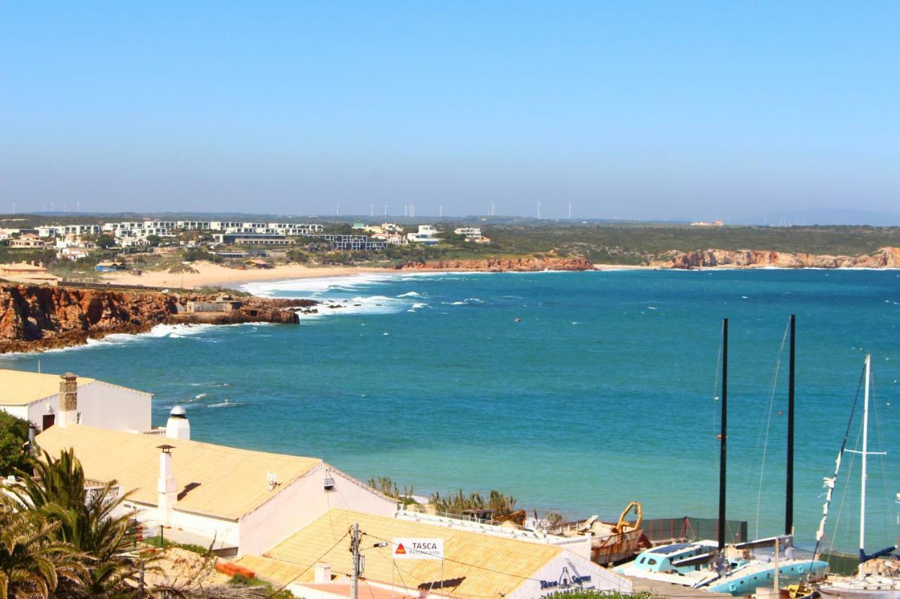 Sagres Sunny Room With Private Bathroom 300M From The Beach Luaran gambar